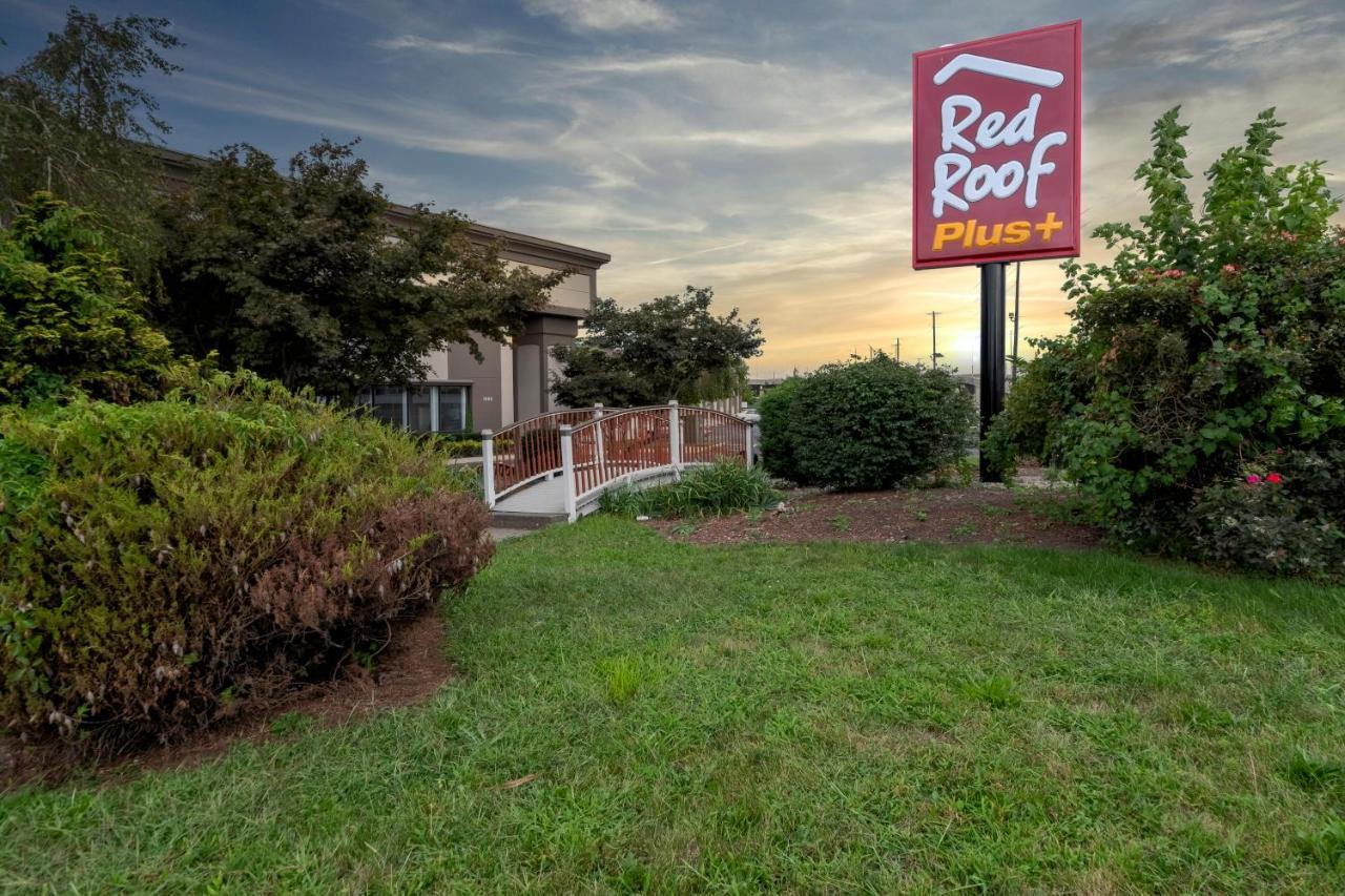 Red Roof Inn Plus Newark Liberty Airport - קרטרט מראה חיצוני תמונה